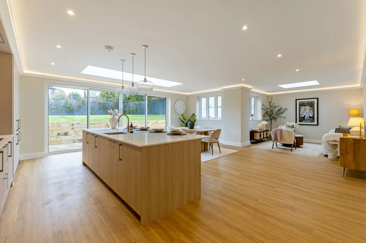 Loveall House, The Lawns, Banstead, SM7, photo 4
