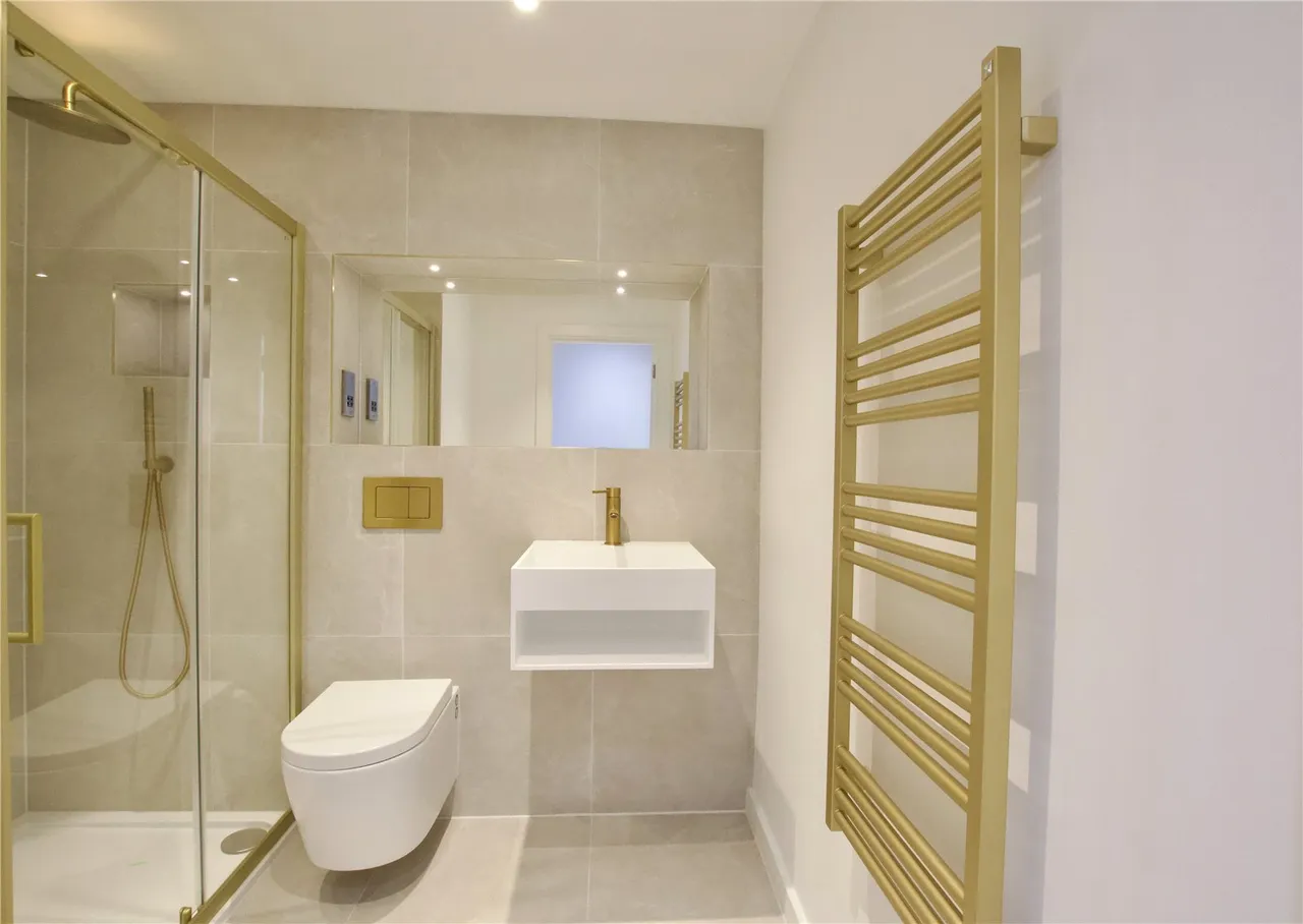 Finchampstead Road, Wokingham, Berkshire, RG40 2NW, photo 4