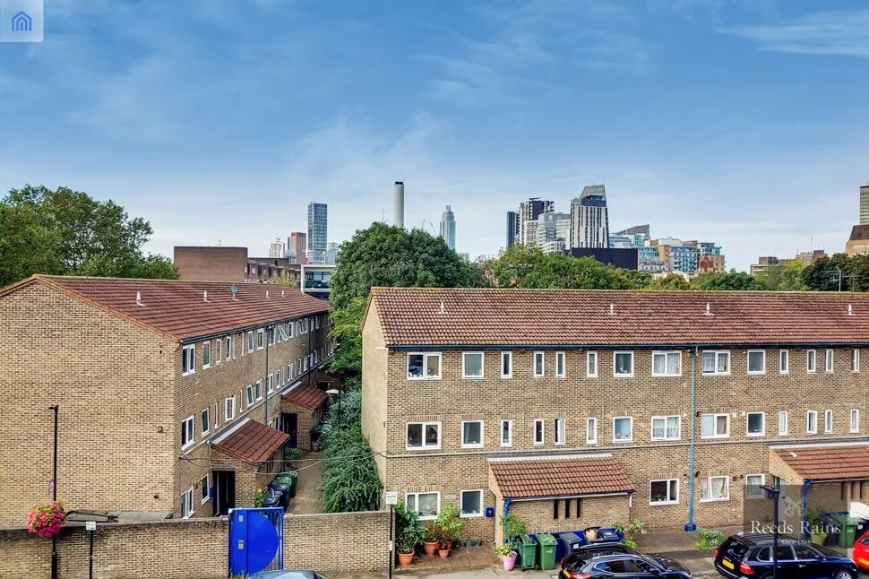 Lambeth Walk, London, SE11, photo 11