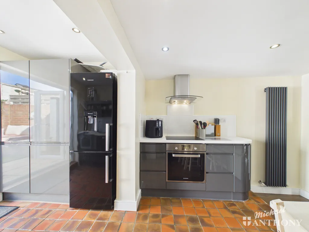High Street, Wing, LU7, photo 6