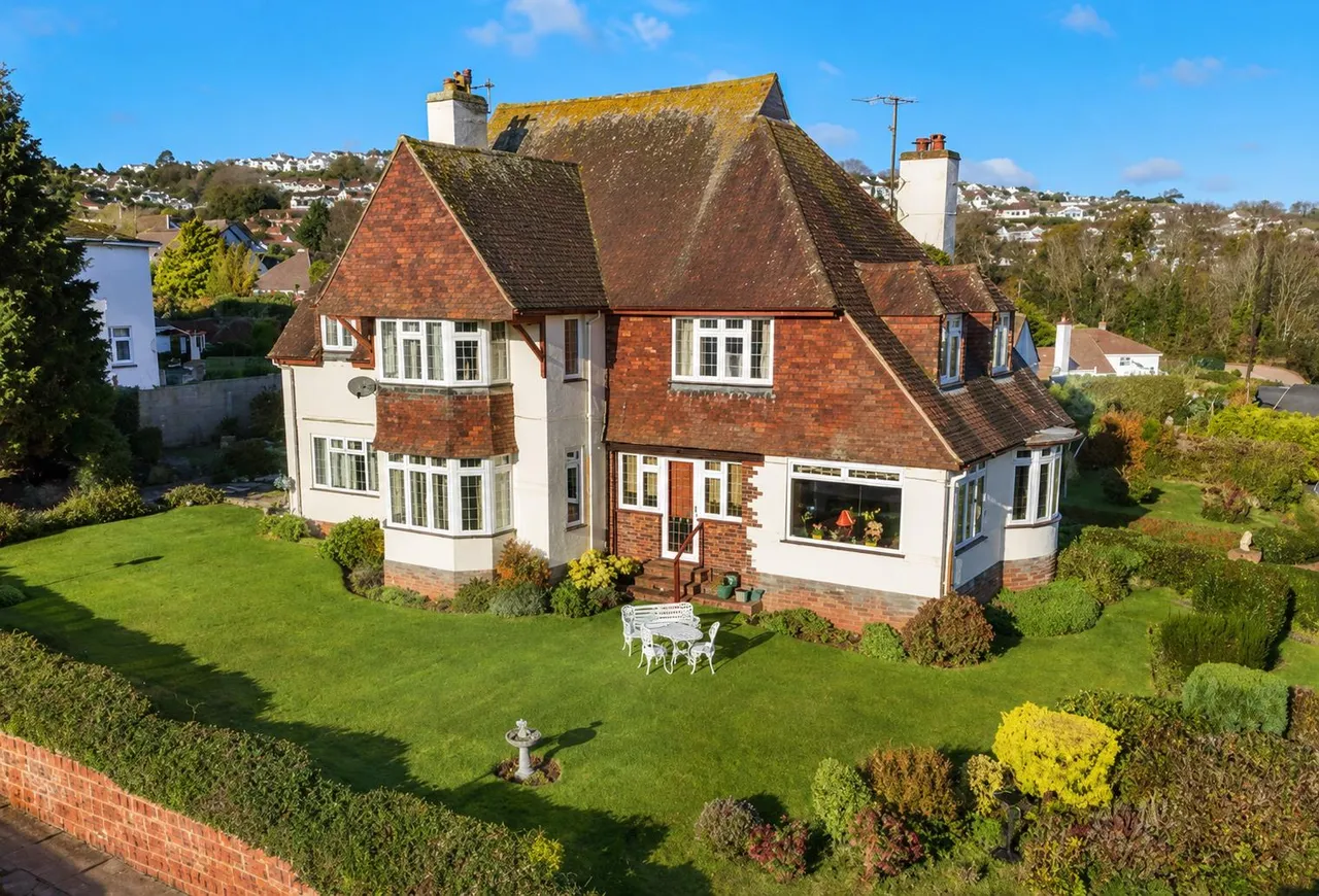 5 bed house for sale, Shorton Road, Preston
