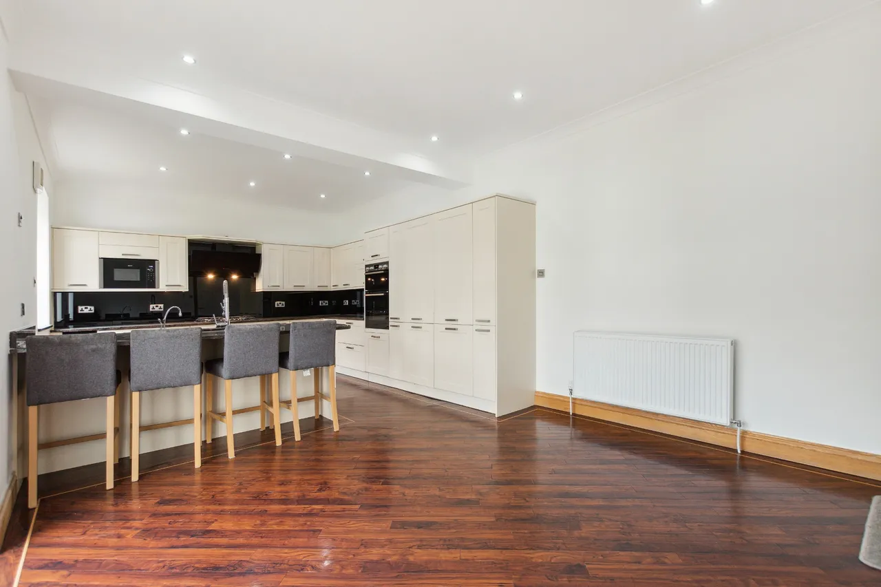 West Chapelton Drive, Bearsden, G61, photo 14