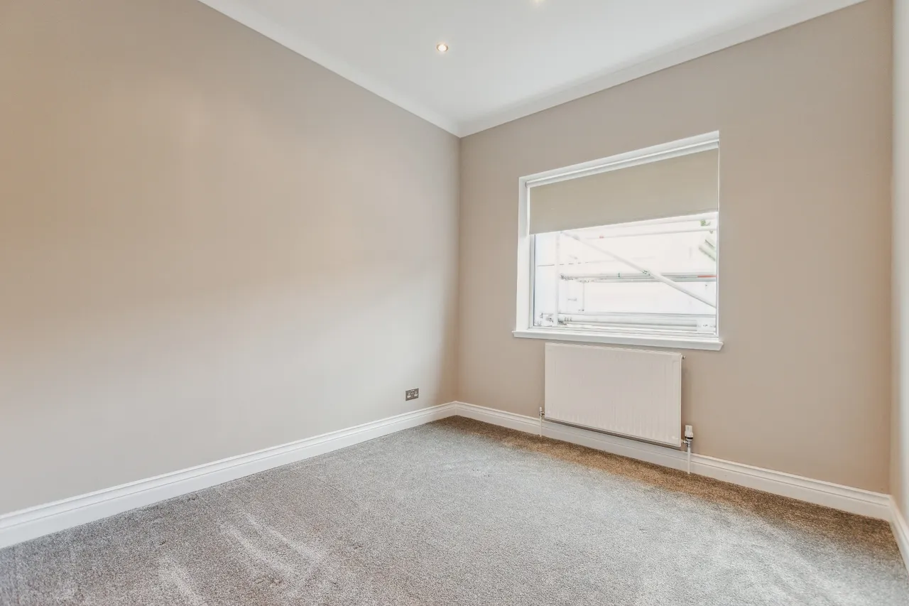 West Chapelton Drive, Bearsden, G61, photo 9