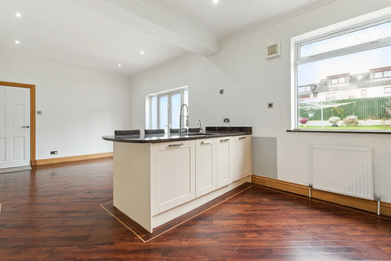 West Chapelton Drive, Bearsden, G61, photo 18