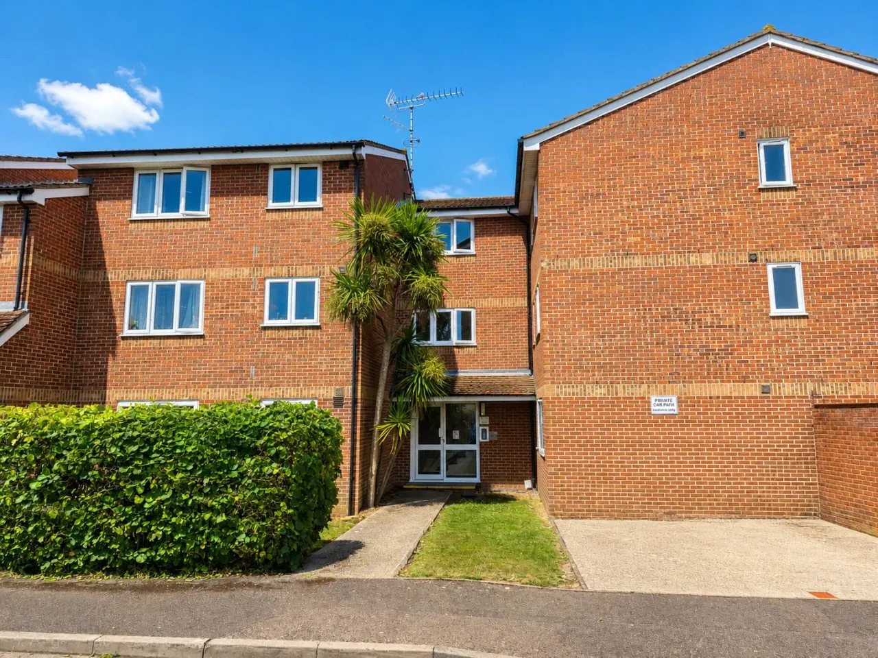 1 bed flat for sale, Leecon Way, Rochford, SS4