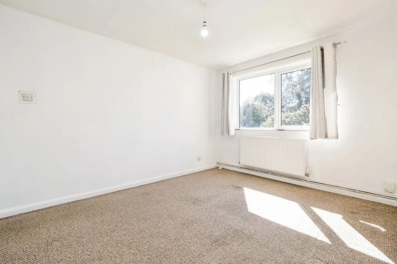 Chaplaincy Gardens, Hornchurch, RM11, photo 16