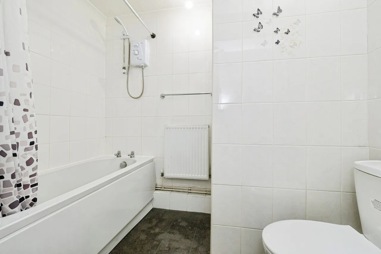Chaplaincy Gardens, Hornchurch, RM11, photo 11