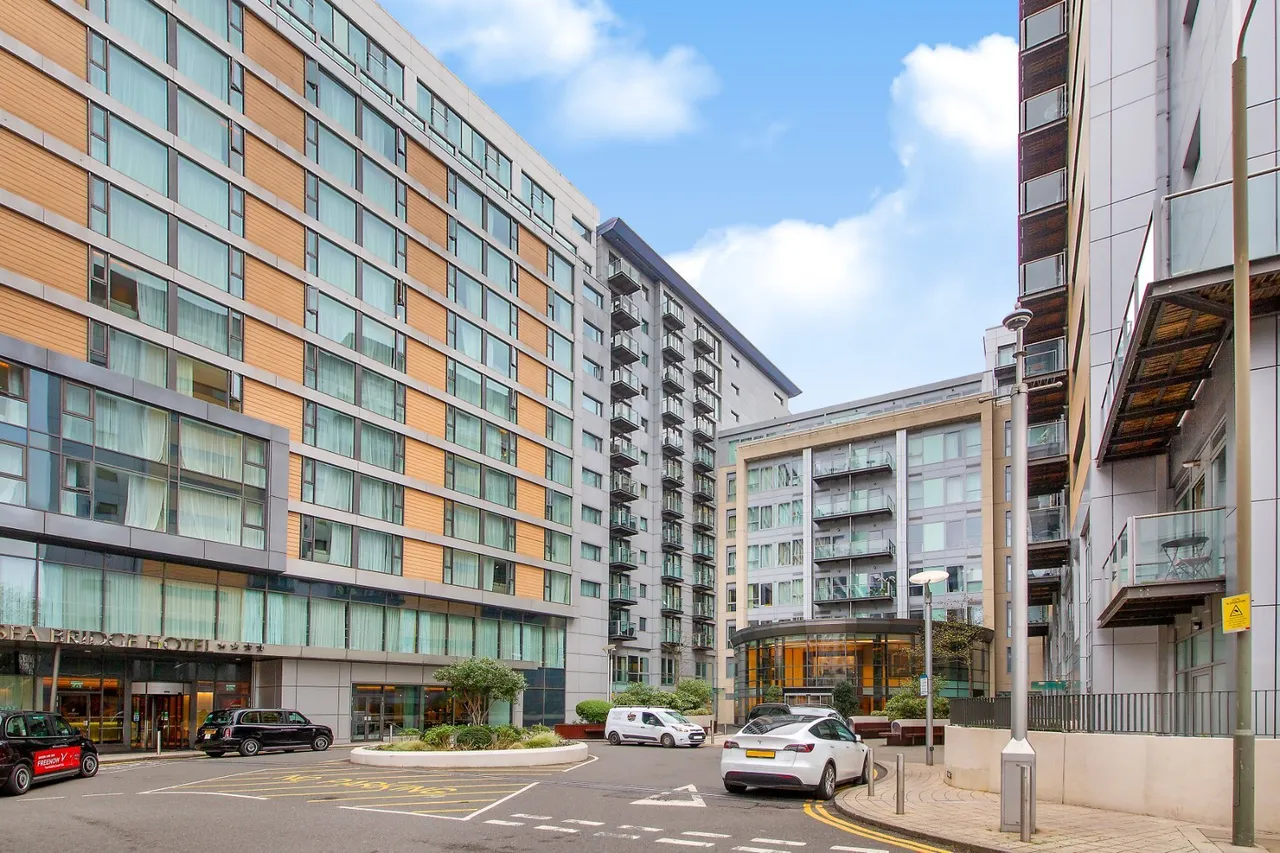 Queenstown Road, London, SW11, photo 13