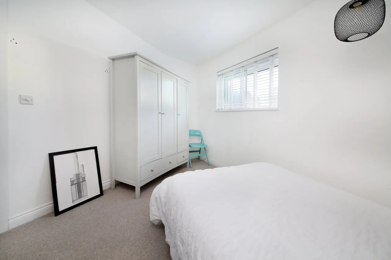 Queenstown Road, London, SW11, photo 8