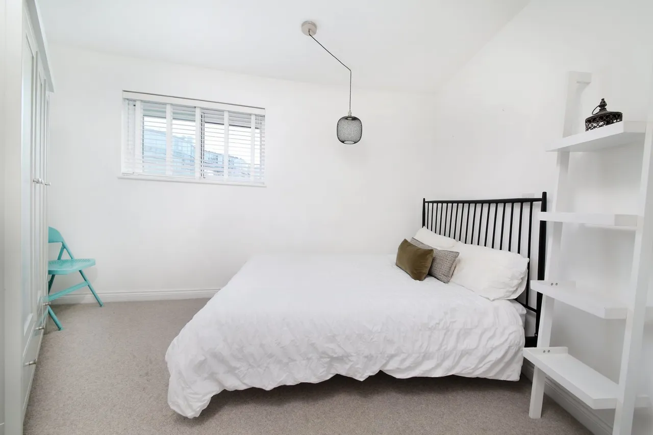 Queenstown Road, London, SW11, photo 4