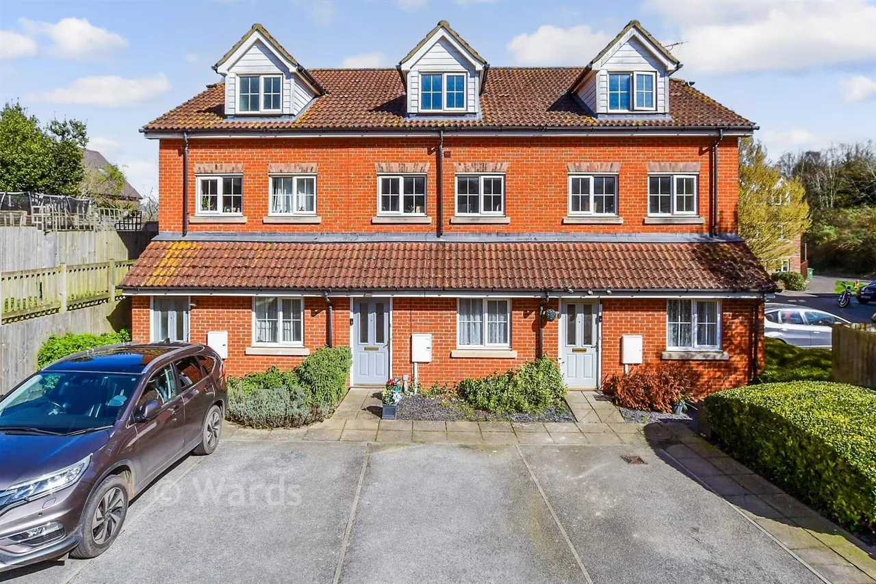 2 bed flat for sale, Rockwell Court, Tovil, ME15