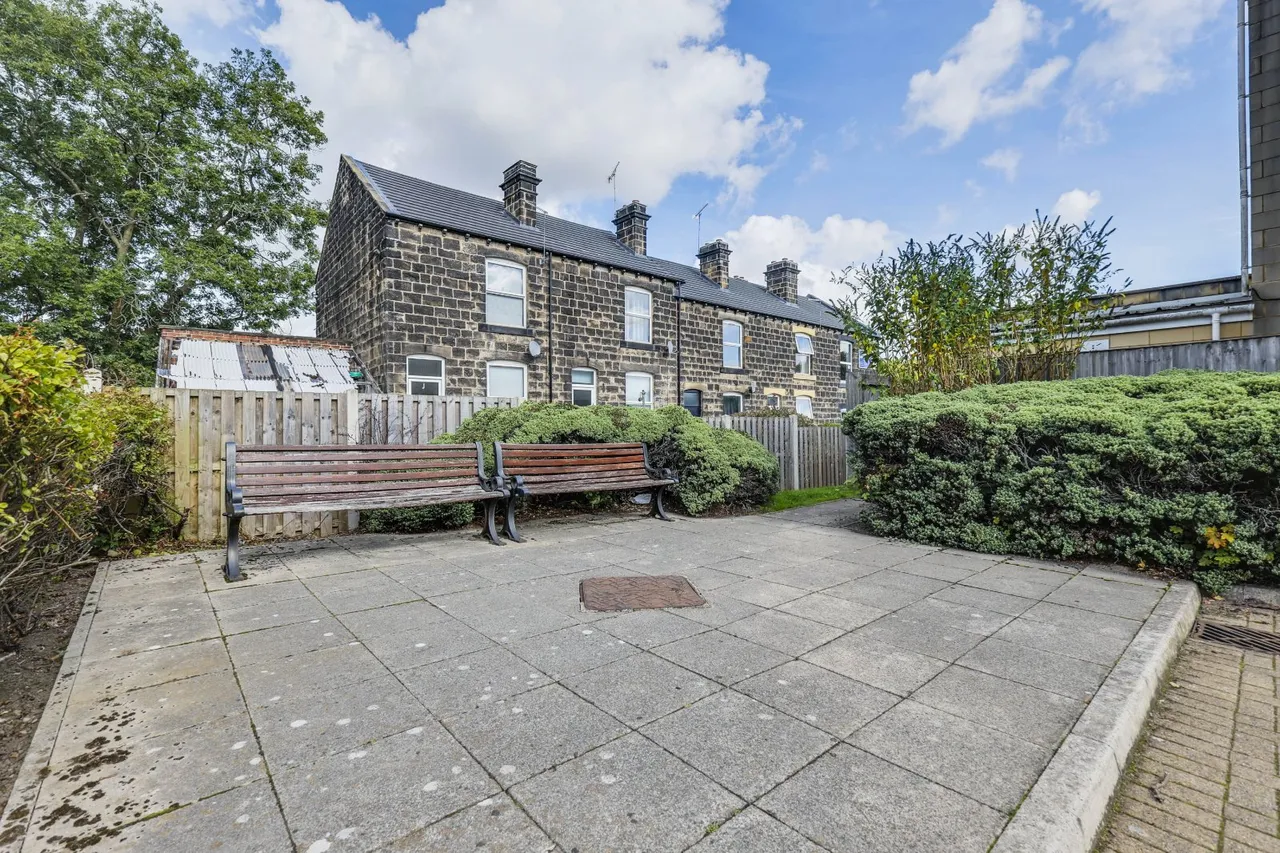 Broadgate Lane, Horsforth, LS18, photo 14