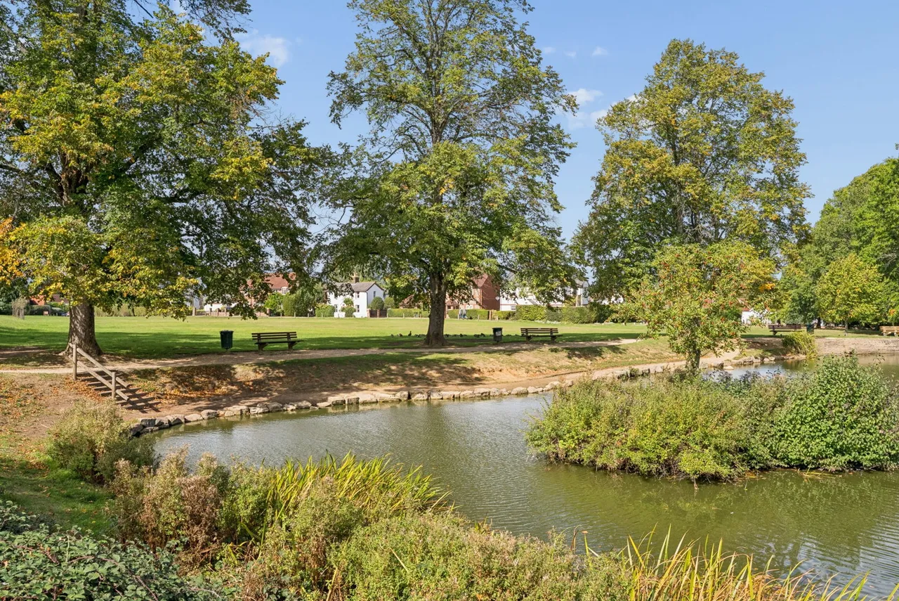 Elm Road, Penn, HP10, photo 18