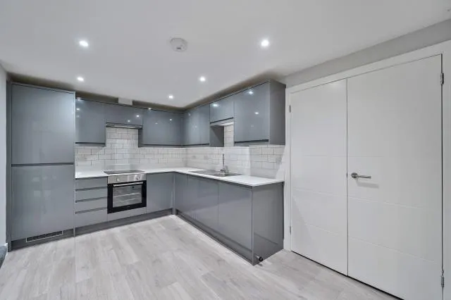 Heath Villa, Ascot, SL5, photo 2