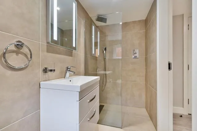 Heath Villa, Ascot, SL5, photo 12