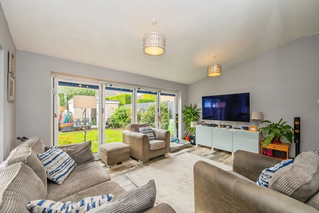 Bleak House Drive, Burntwood, WS7, photo 2