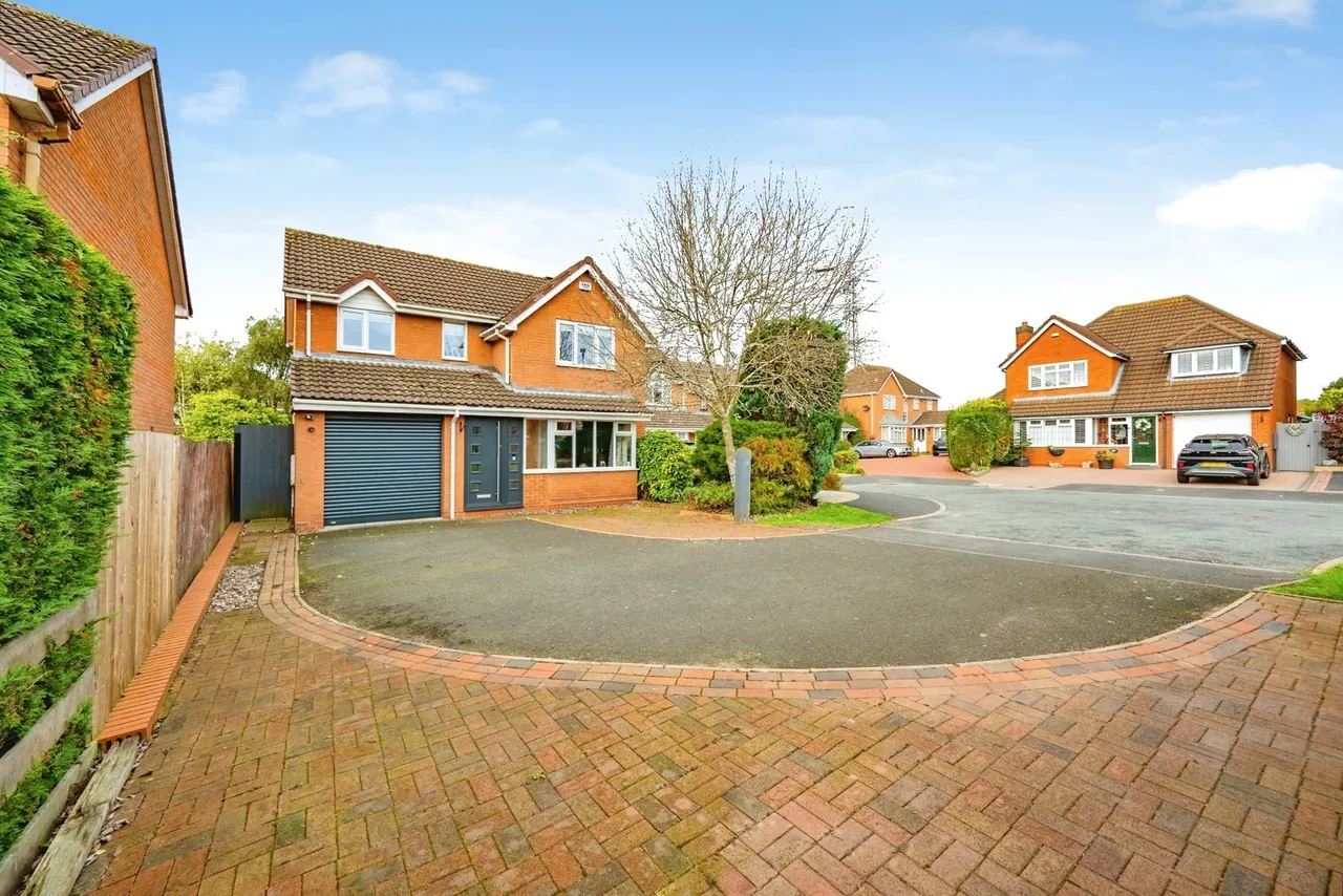 4 bed house for sale, Bleak House Drive, Burntwood, WS7