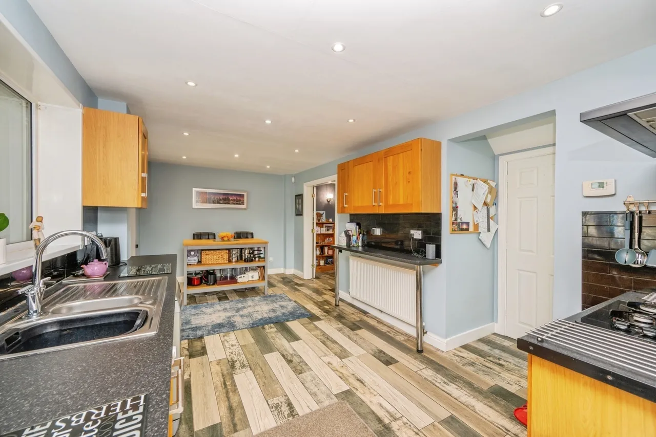 Bleak House Drive, Burntwood, WS7, photo 10
