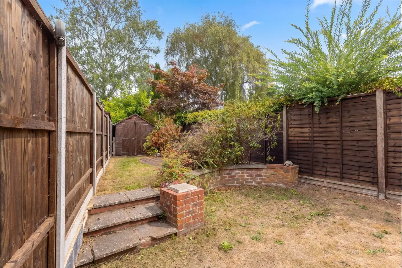 Sundridge Road, Woking, GU22 9AU, photo 6