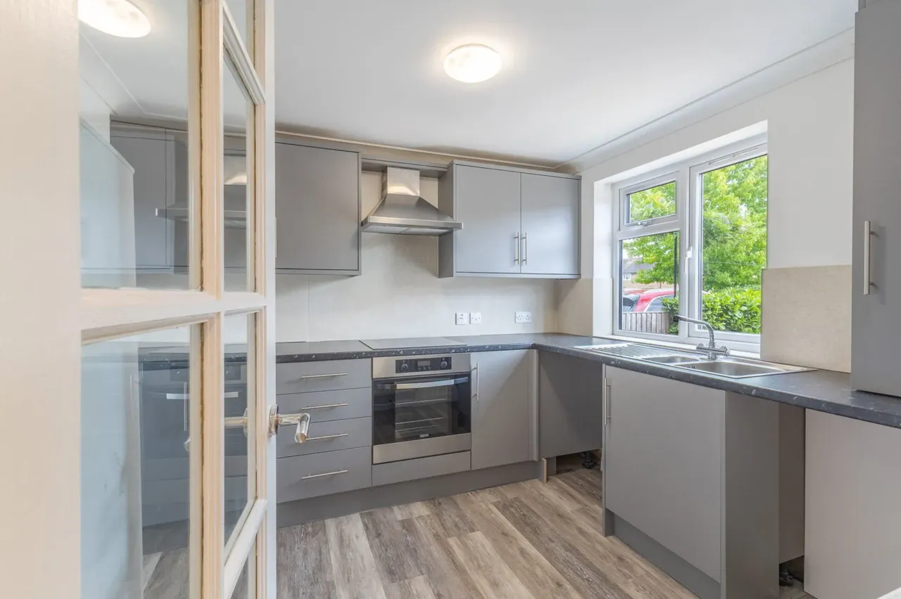 Sundridge Road, Woking, GU22 9AU, photo 11