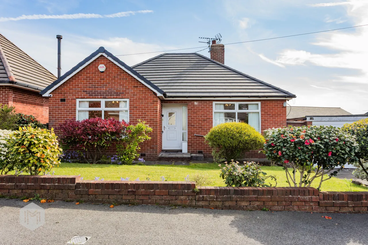 3 bed house for sale — Reynolds Drive, Bolton, BL5 1HE