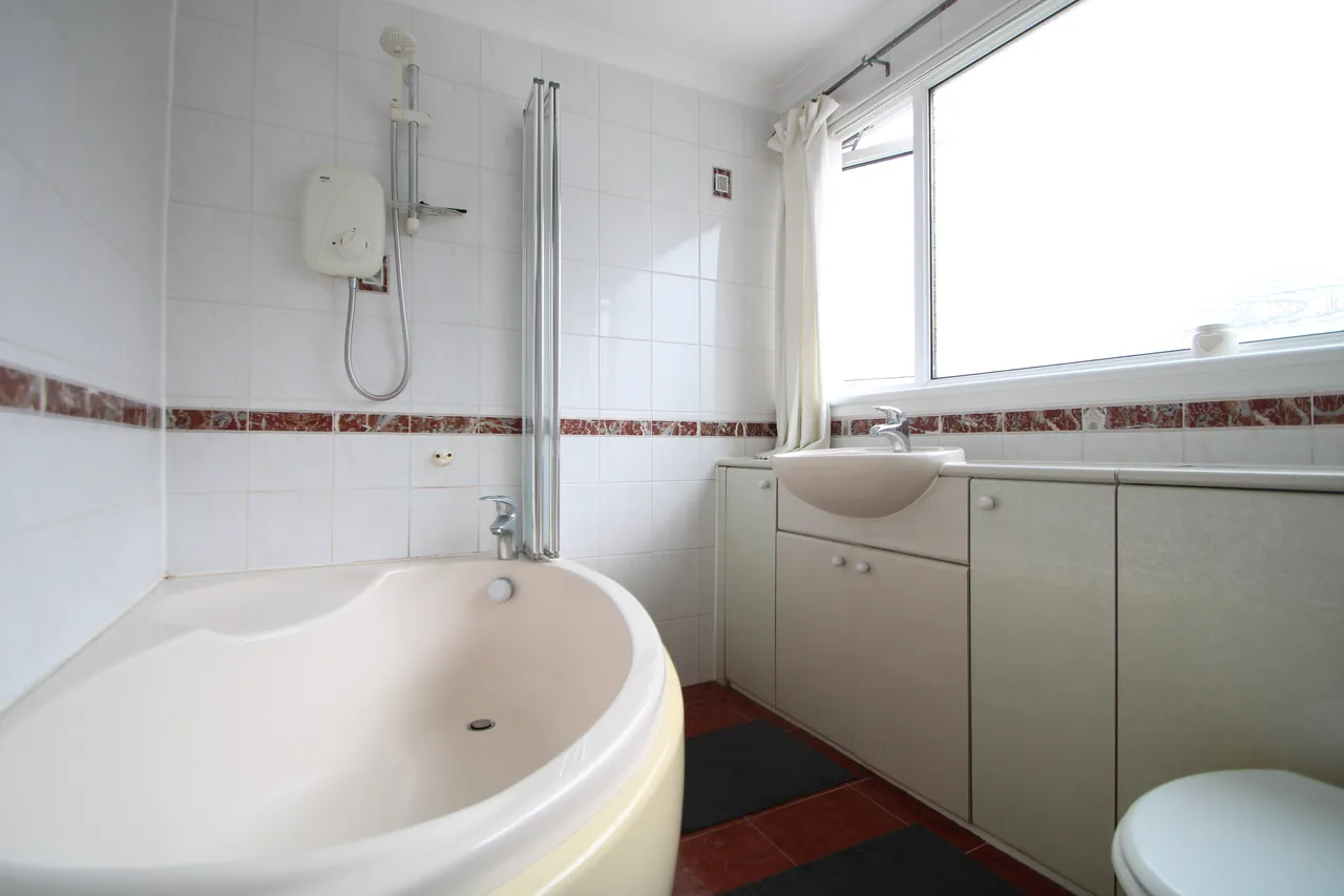 Dalkeith Avenue, Bishopbriggs, photo 21