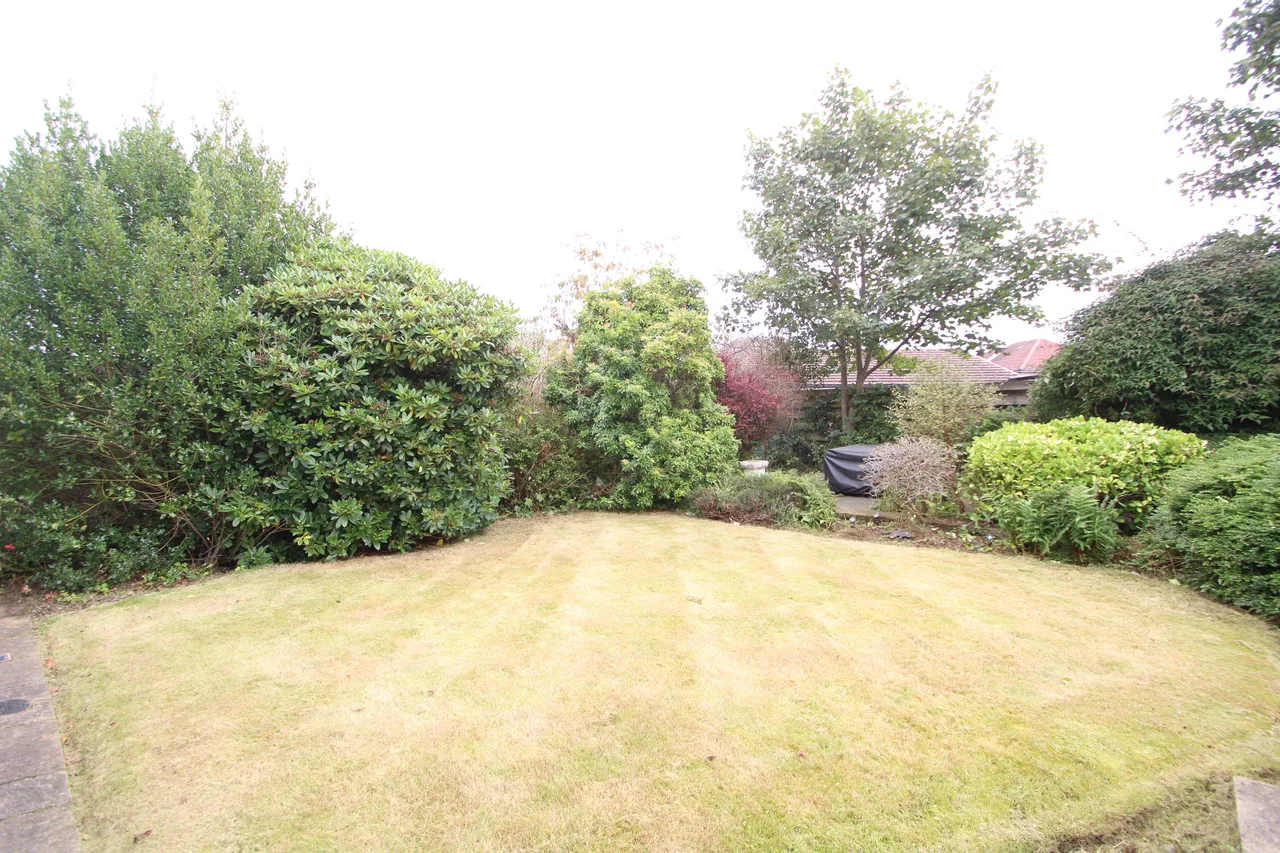 Dalkeith Avenue, Bishopbriggs, photo 10