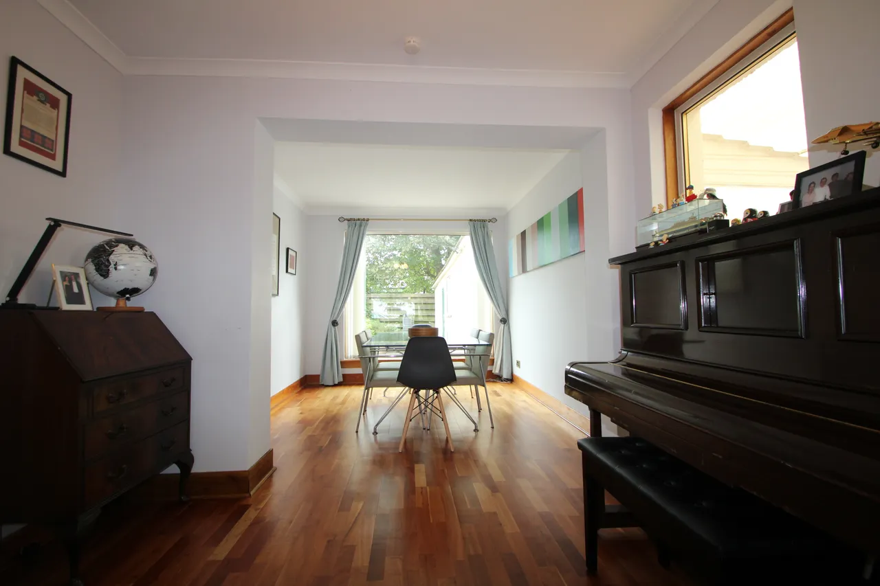 Dalkeith Avenue, Bishopbriggs, photo 9