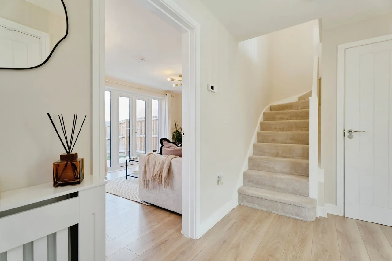 Emmerson Close, STOWMARKET, Suffolk, IP14, photo 5