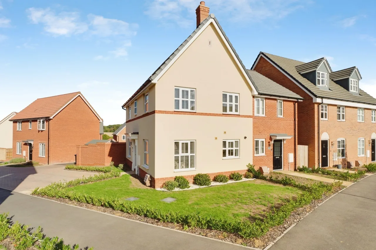 Emmerson Close, STOWMARKET, Suffolk, IP14, photo 2