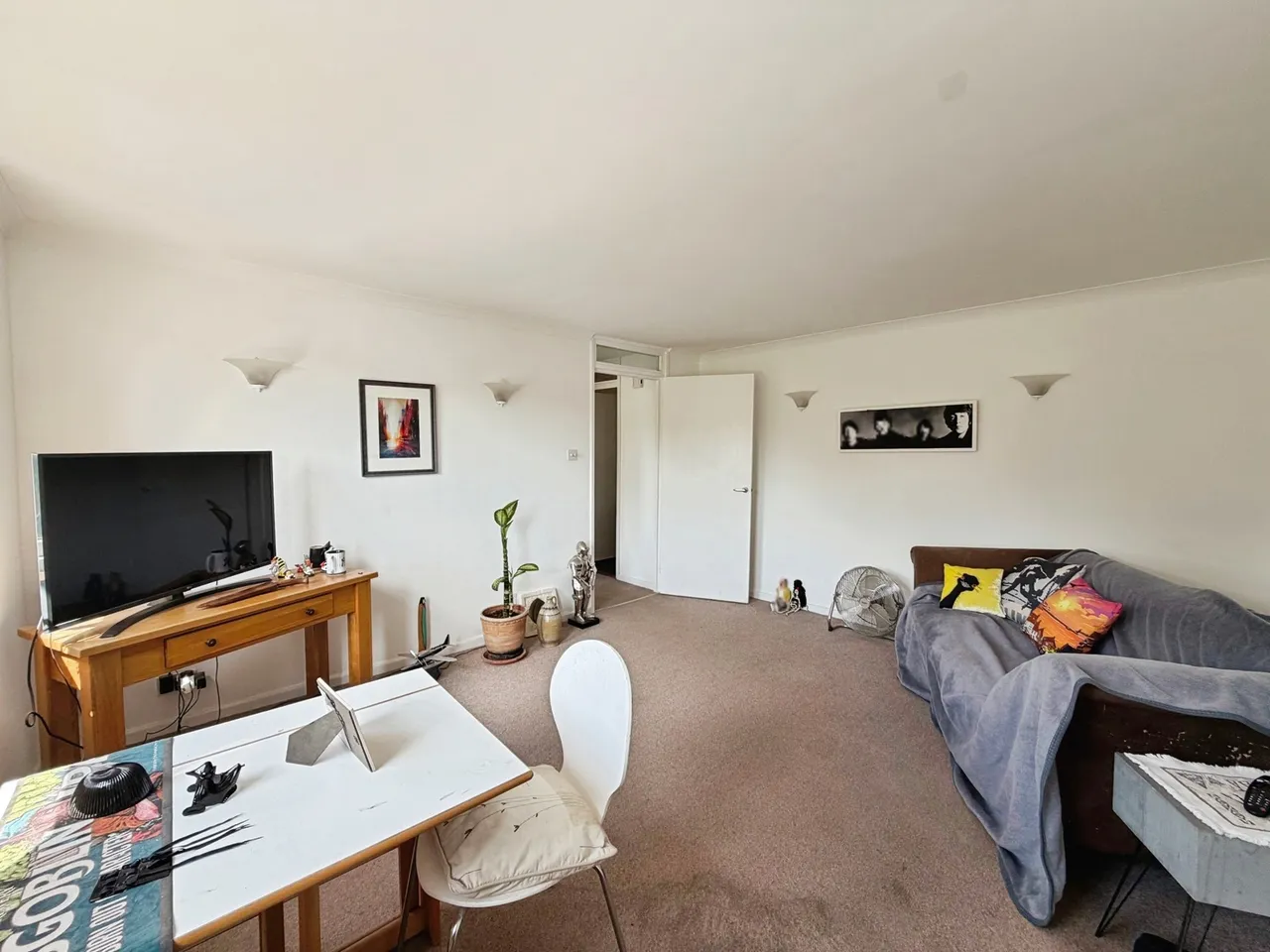 Grosvenor Road, Aldershot, Hampshire, GU11 3DW, photo 3