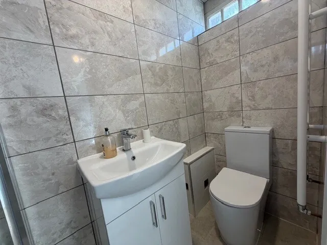 Garston Way, B43, photo 5