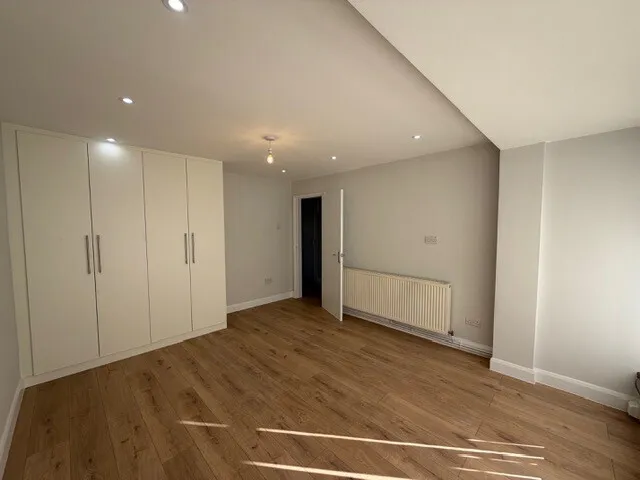 Garston Way, B43, photo 3