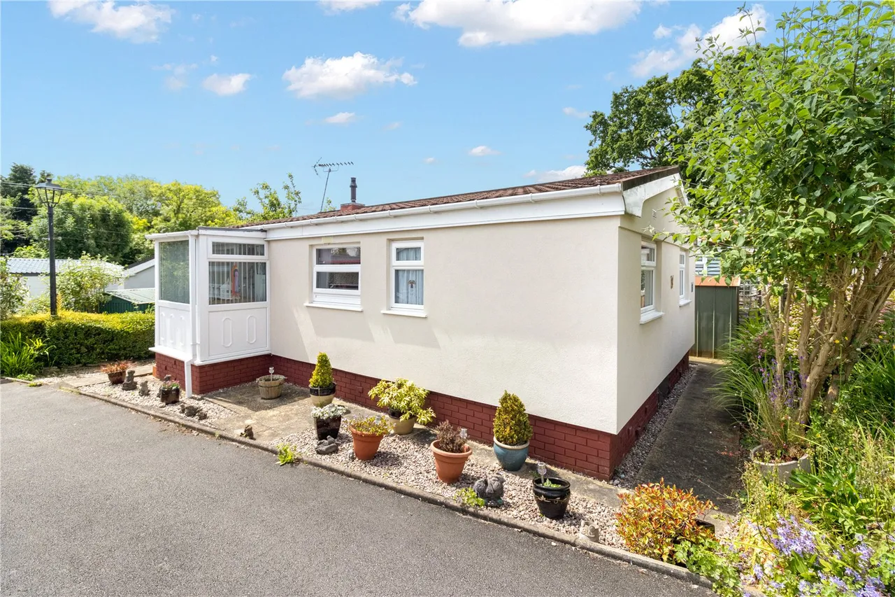 2 bed house for sale — Waterside Orchard, Bittell Farm Road, Hopwood, Alvechurch, B48 7AD