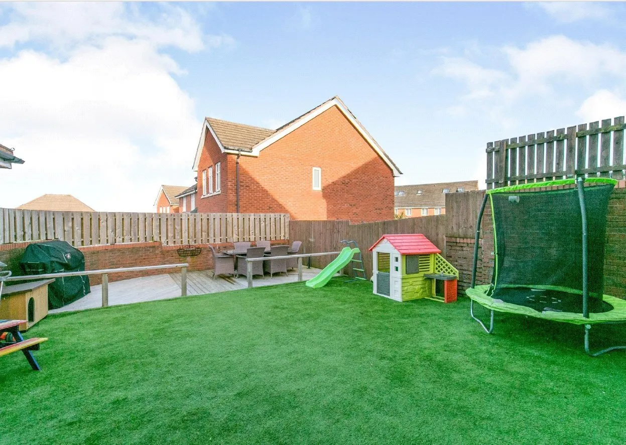 Ffordd Yr Wyddfa, Colwyn Heights, LL29, photo 20