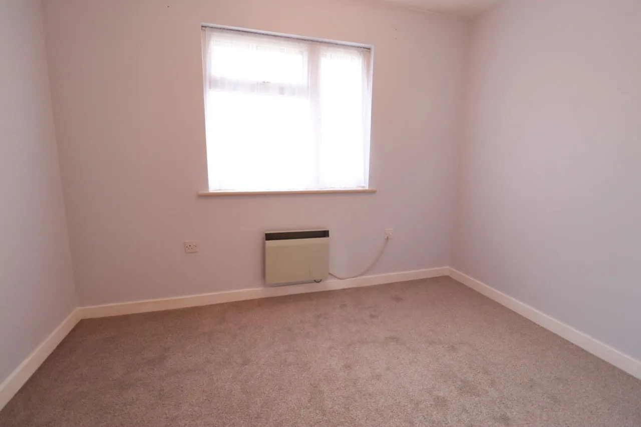 Hilltop Close, Rayleigh, SS6, photo 6
