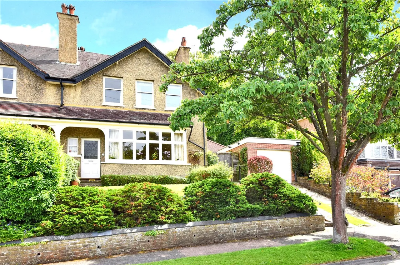 4 bed house for sale, Lackford Road, Chipstead, CR5