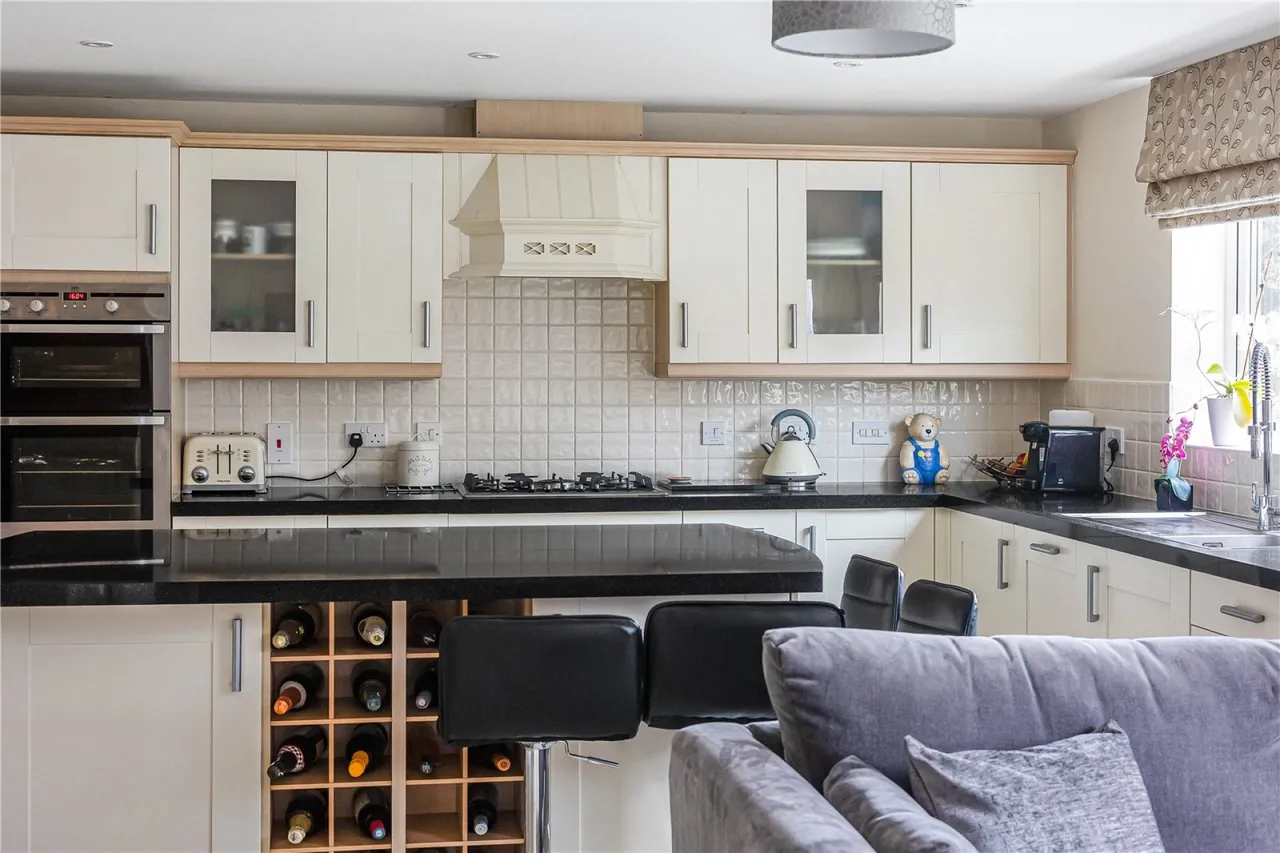 Monarch Drive, Shinfield, RG2, photo 13