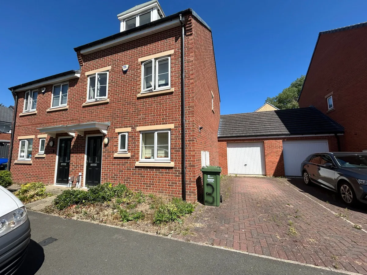 3 bed house for sale, Kingfisher Avenue, Stockton-on-tees, TS20