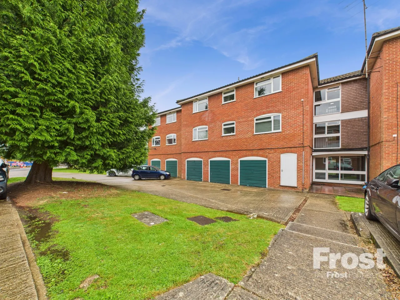 Blackpond Lane, Farnham Royal, photo 11