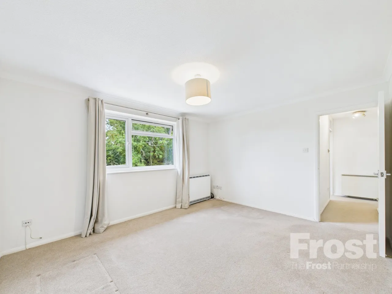 Blackpond Lane, Farnham Royal, photo 9