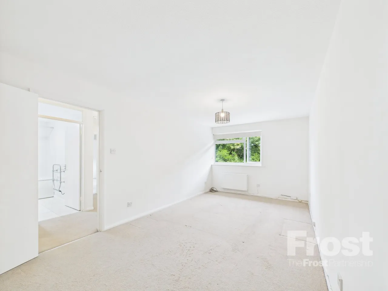 Blackpond Lane, Farnham Royal, photo 3