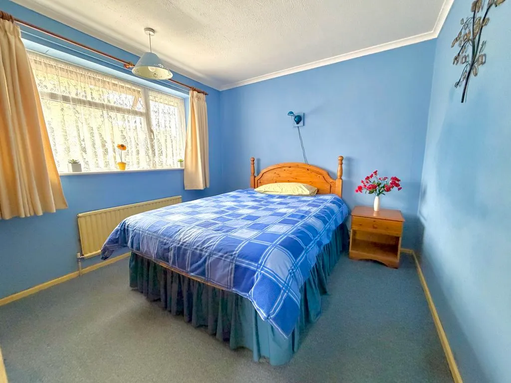 Poynters Road, Luton LU4 0TN, photo 12