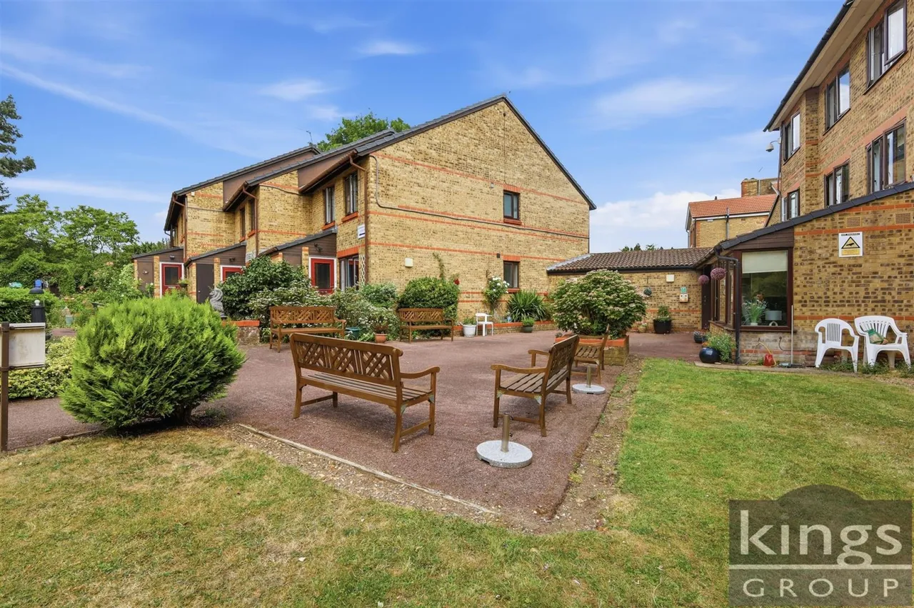 Gordon Hill, Enfield, photo 12