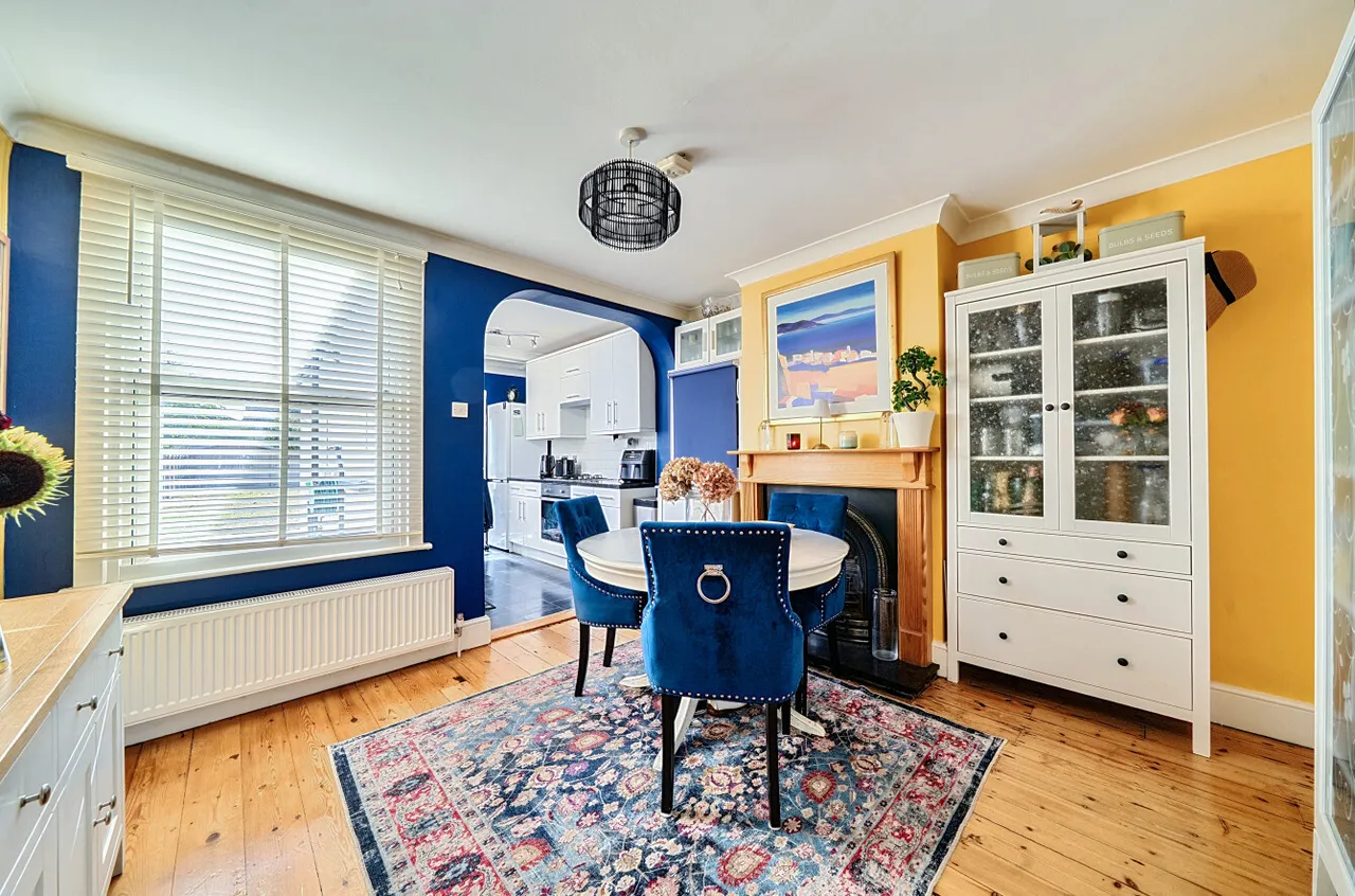 Sunbury Lane, Walton On Thames, KT12, photo 6