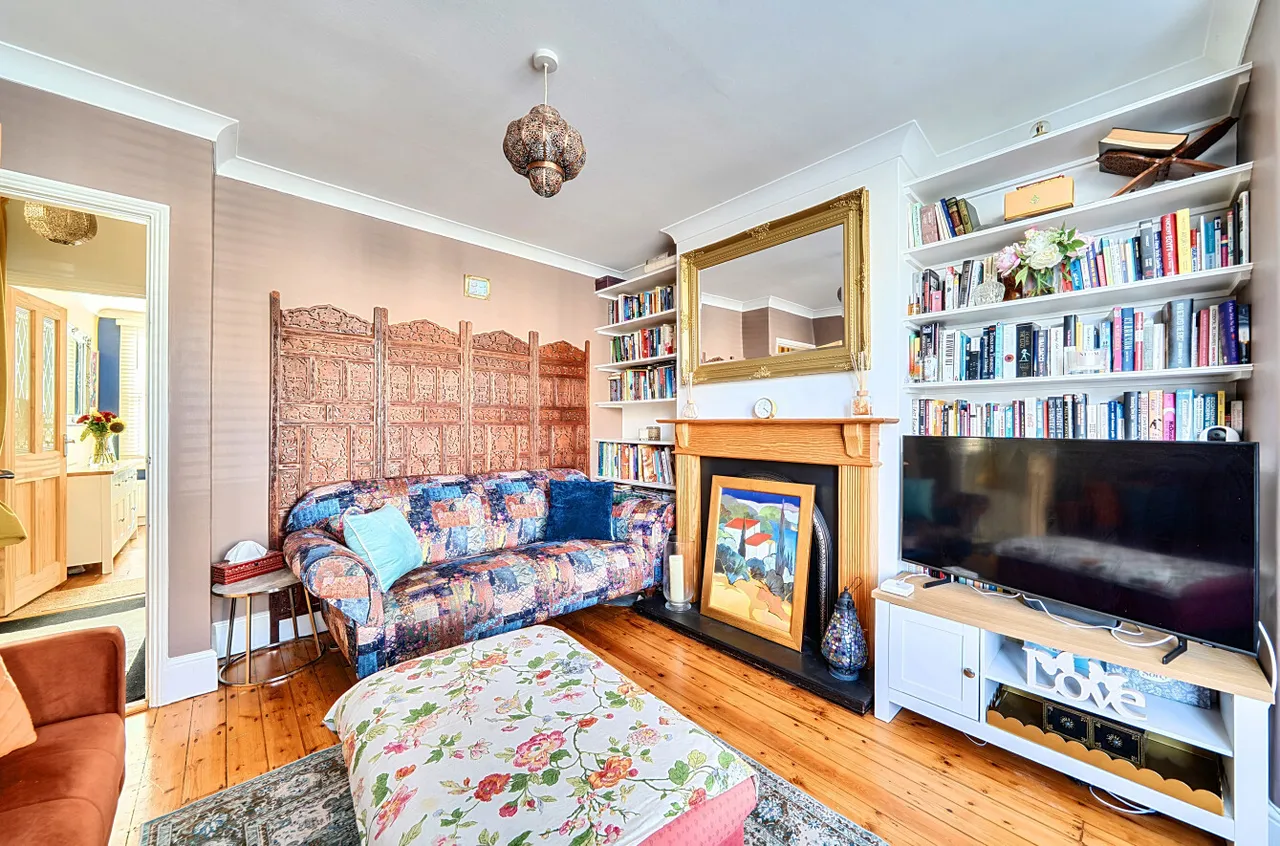 Sunbury Lane, Walton On Thames, KT12, photo 18