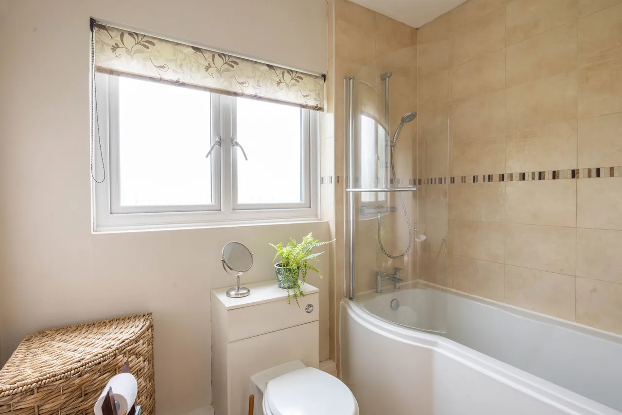 Grove Lane, Yatton Keynell, SN14, photo 16