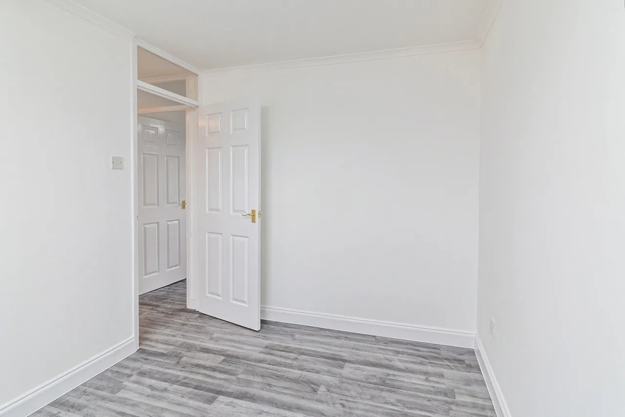Gisburn Close, Heelands, MK13, photo 13