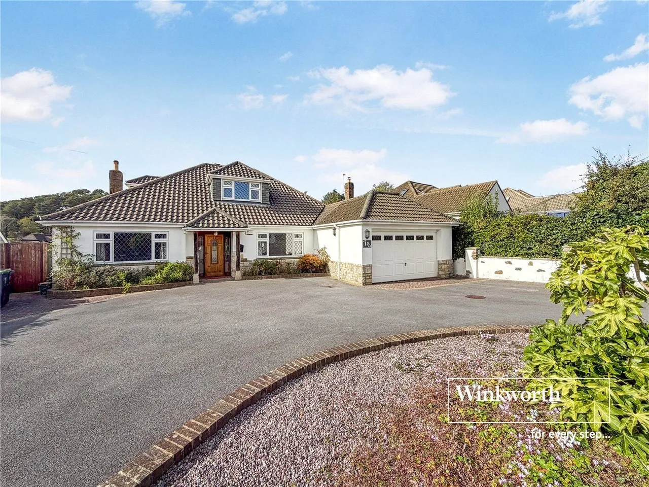 4 bed house for sale, Crescent Walk, West Parley, BH22