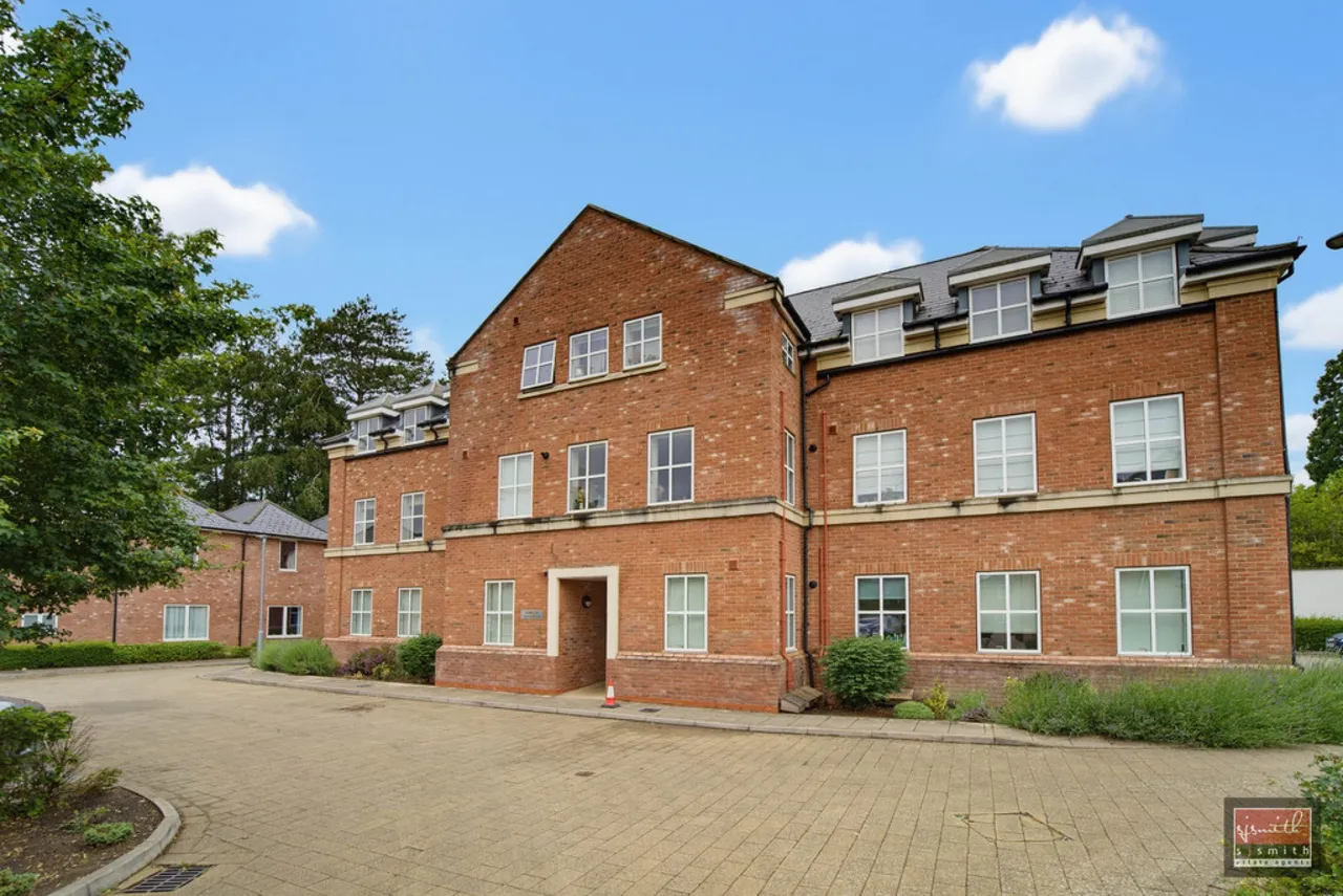 Great Charta Close, Englefield Green, TW20, photo 4